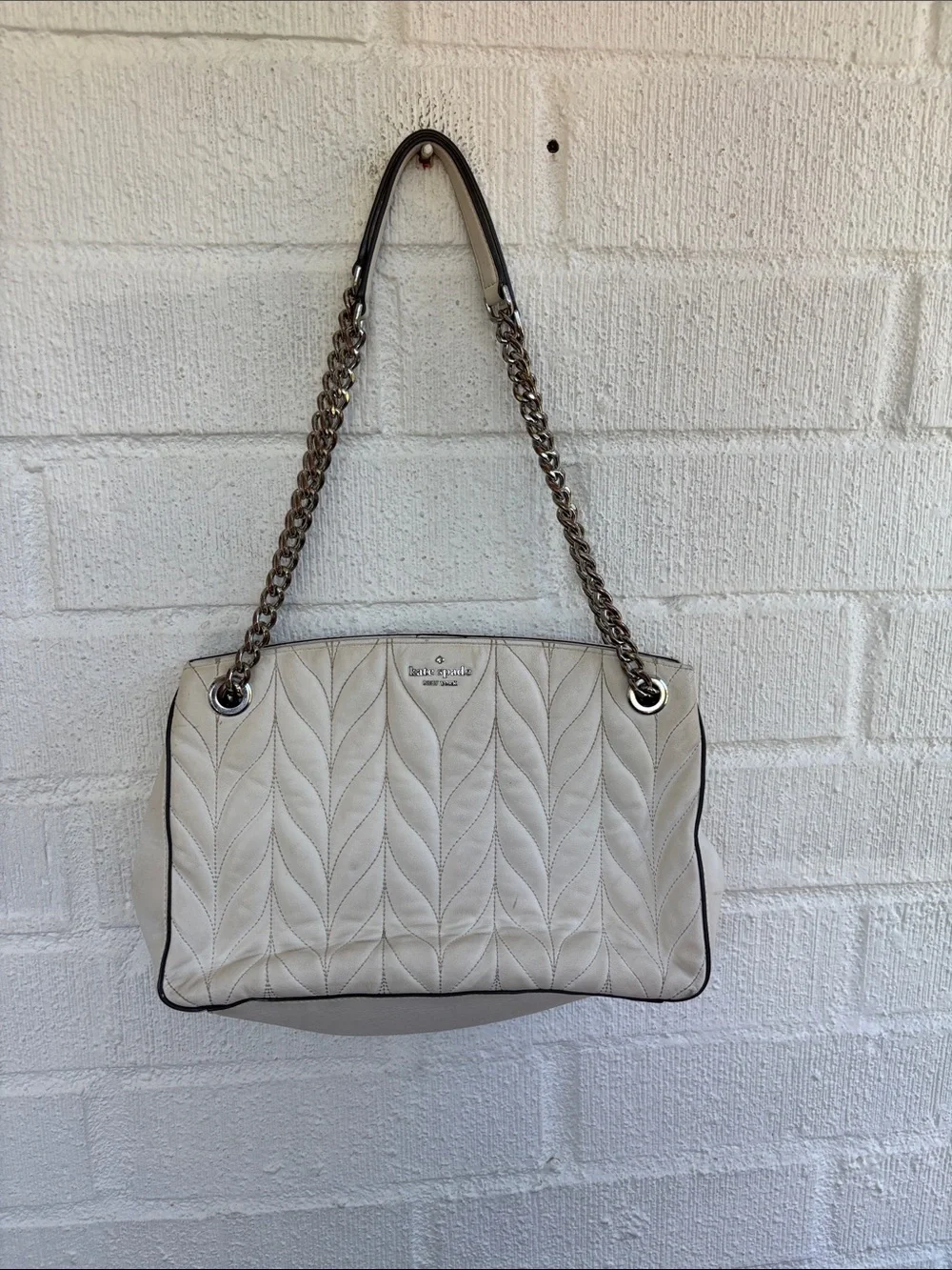 kate spade Medium Convertible Briar Lane Quilted White Shoulder Bag